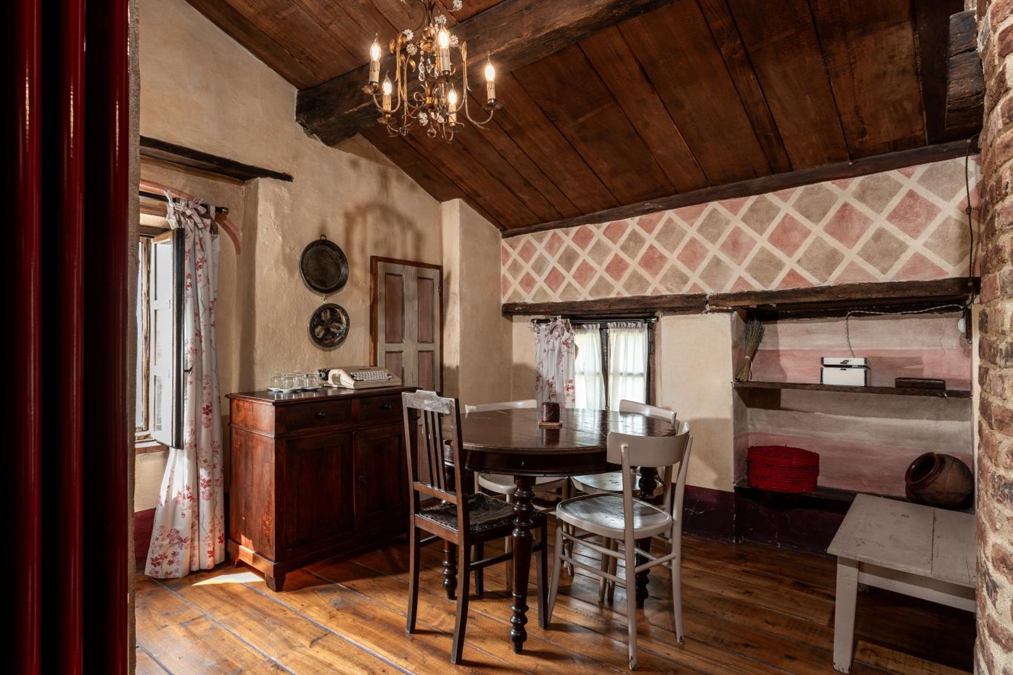 Villa Borgo Casa Scaparone à Alba  Extérieur photo
