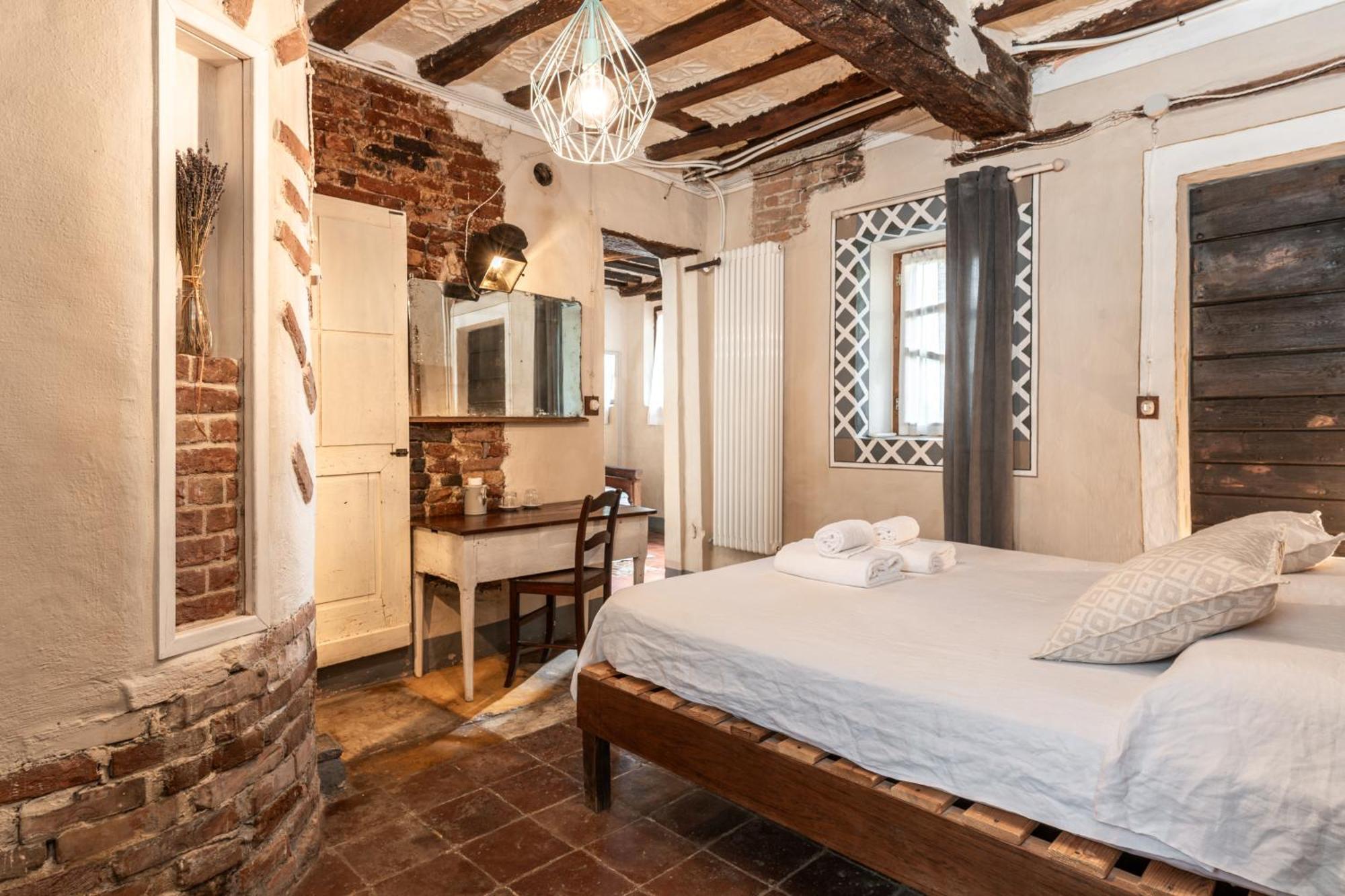 Villa Borgo Casa Scaparone à Alba  Extérieur photo