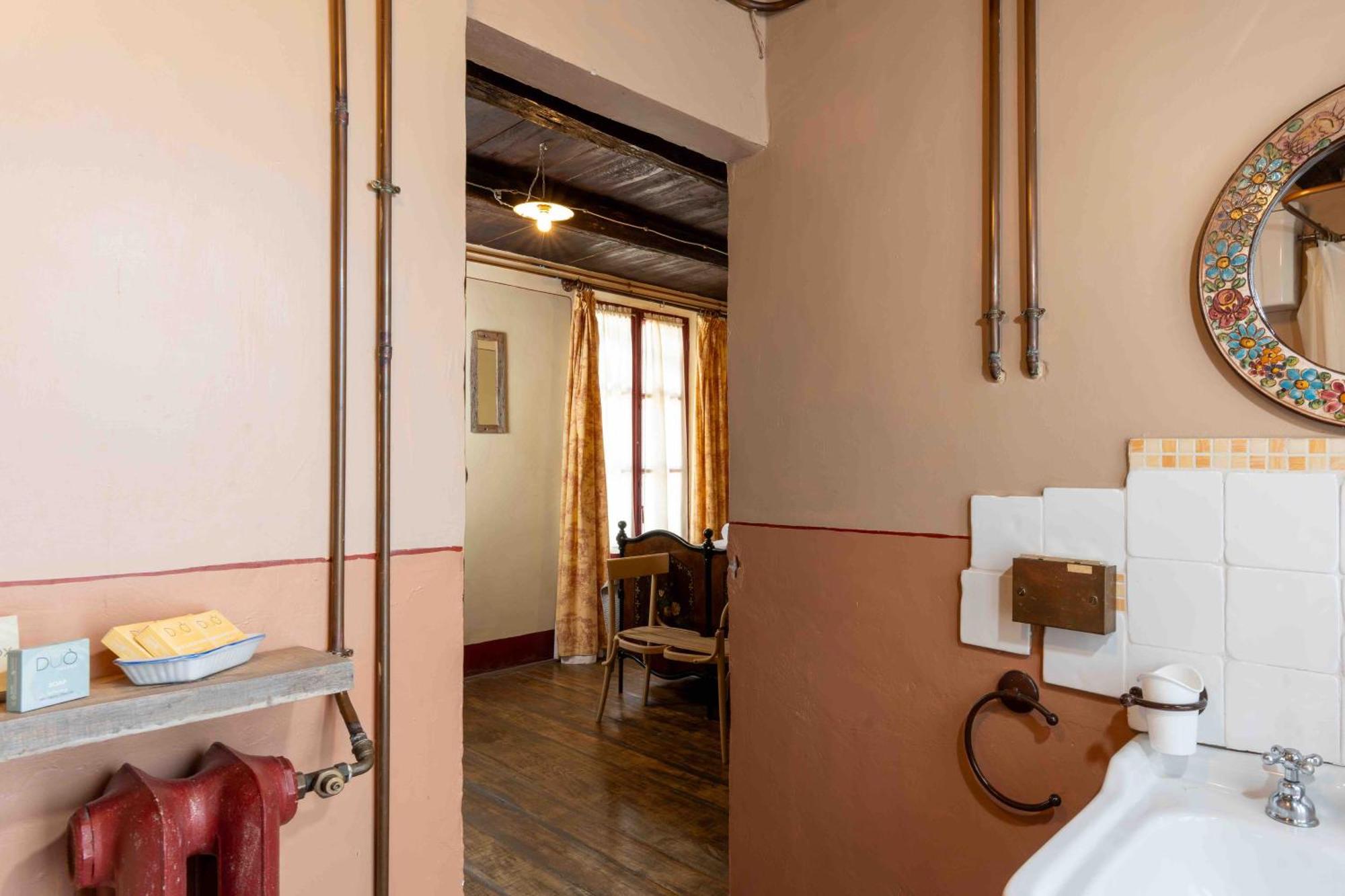 Villa Borgo Casa Scaparone à Alba  Extérieur photo