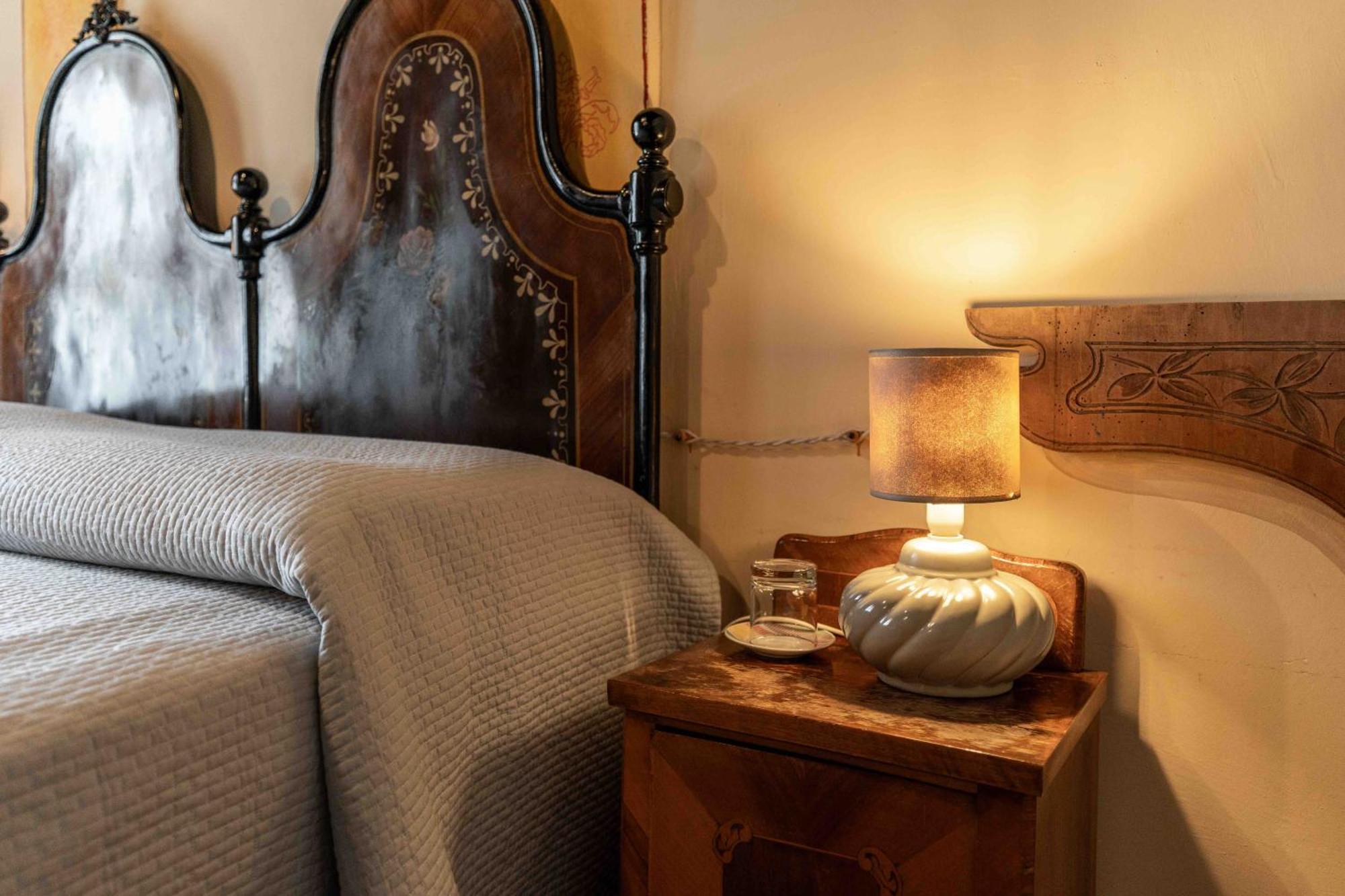 Villa Borgo Casa Scaparone à Alba  Extérieur photo